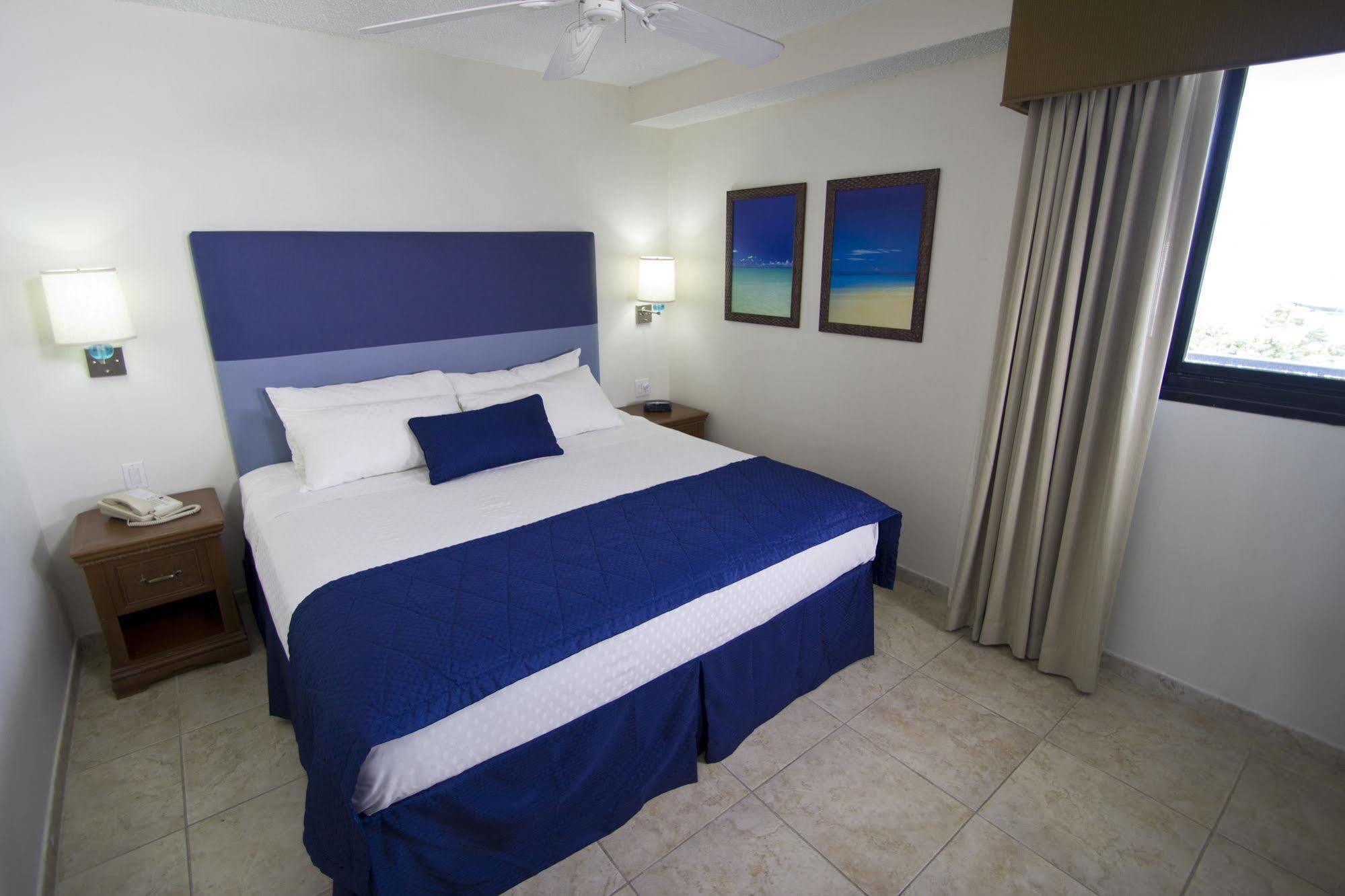 Hilton Vacation Club Royal Palm St Maarten Koolbaai Esterno foto